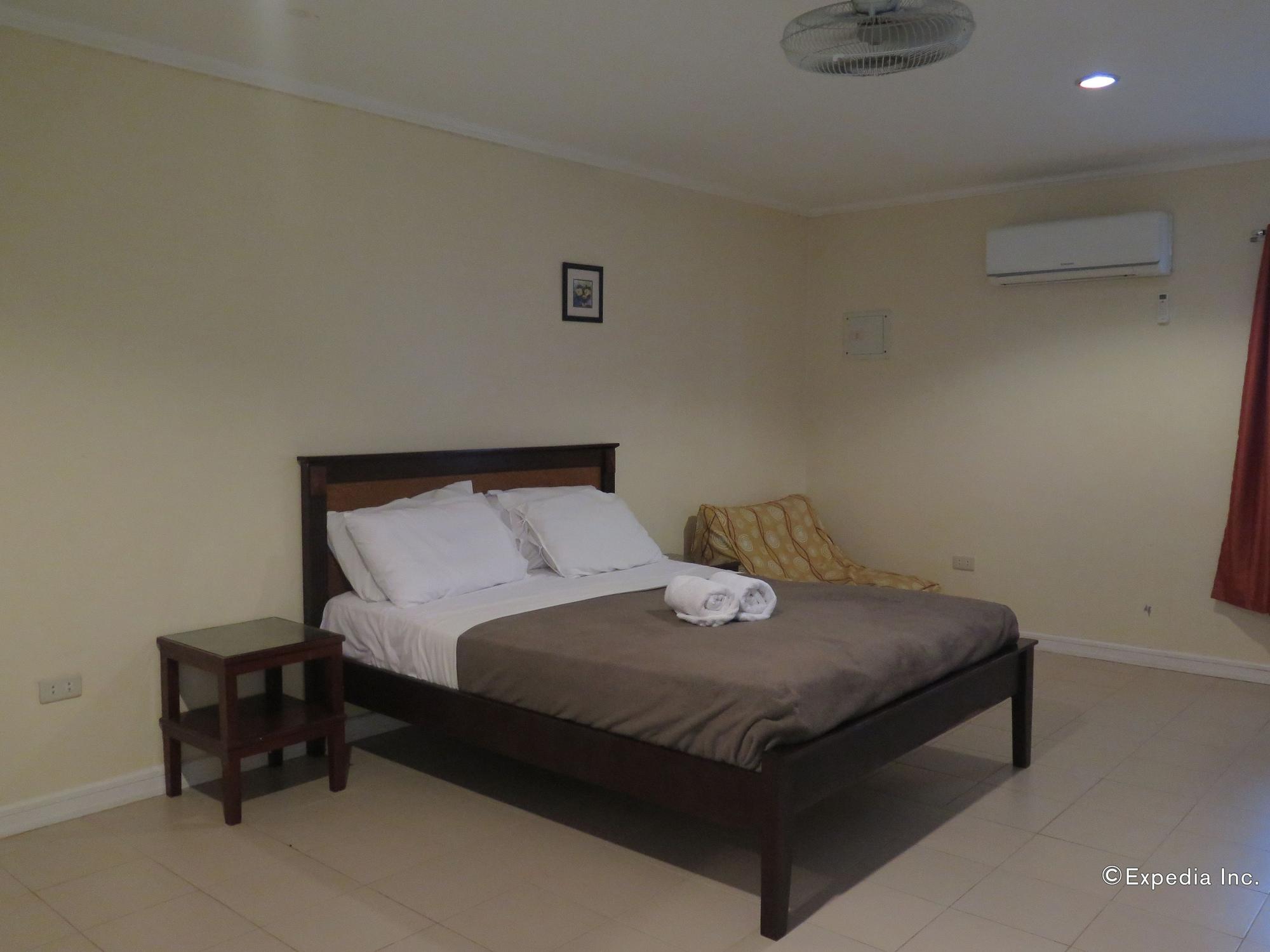 Villa Del Pueblo Inn Panglao Eksteriør billede