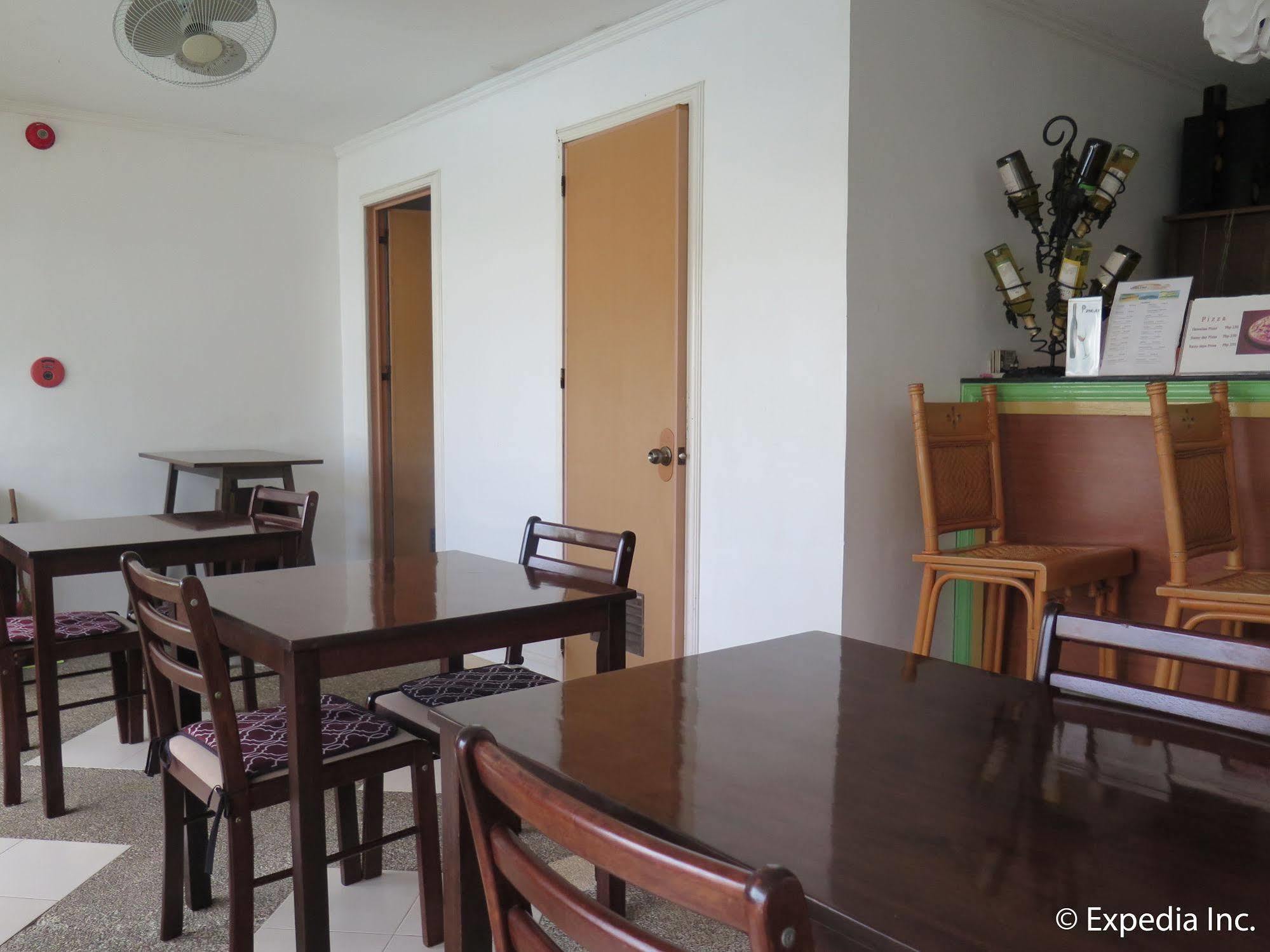 Villa Del Pueblo Inn Panglao Eksteriør billede